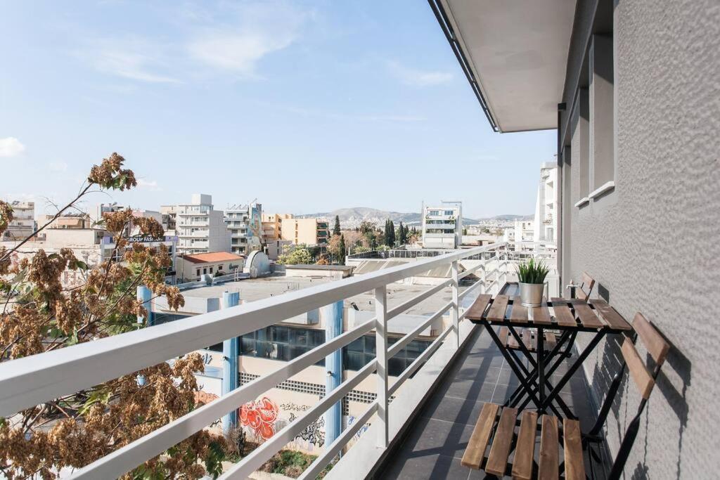 Apartment In Keramikos, Athen Exterior foto